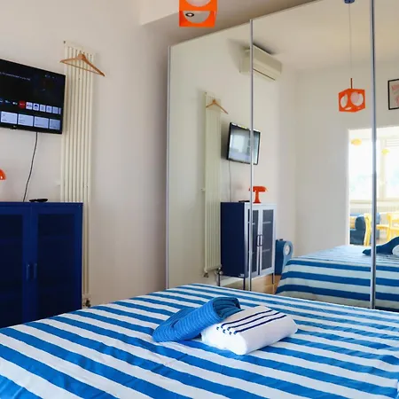 Eclectic Design Apartment, Colosseo - Termini 아파트