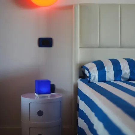 Eclectic Design Apartment, Colosseo - Termini 로마